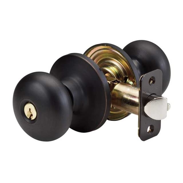 Biscuit Knob Entry Lockset